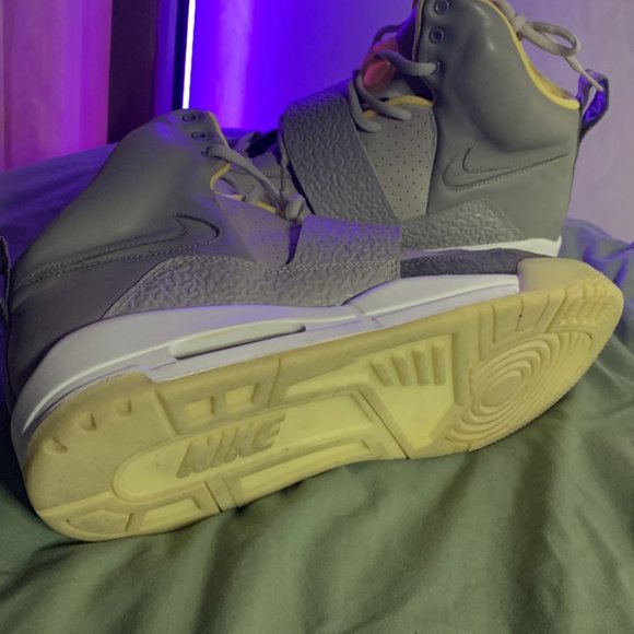 Nike Yeezy zen size 13! - Picture 11 of 11